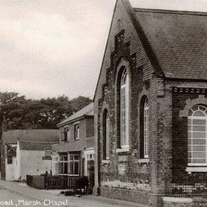 View looking down Sea Dyke Way showing the Chapel at the junction of Littlefield Lane
and further down the Butchers Shop, Chip Shop and Greyhound Inn.