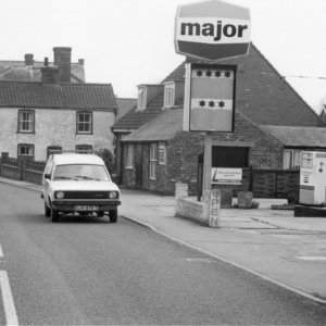 Marshchapel Garage on Sea Dyke Way.
Behind the "Major" sign can be seen the old Blacksmiths Shop.
This photograph was taken c. 1975