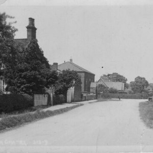 Sea Dyke Way, Marshchapel
On the left can be seen the old bakery and further on the Chapel (now demolished).
On the right is Riggalls workshop (now demolihed).
There is a small building with a chimney in the distance and this was the old fish and chip shop.