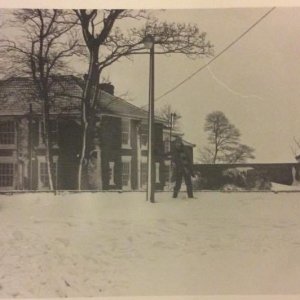 1979 Rookery Farm, then Caudwells Farm Offices, can be seen in the background.
This building is on the left when turning from Duckthorpe Lane and heading towards North Cotes.