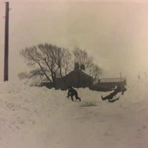 West End Lane, Marshchapel in the snow of 1979.
The house in the background was lived in by George and Doll Wray and family at that time.