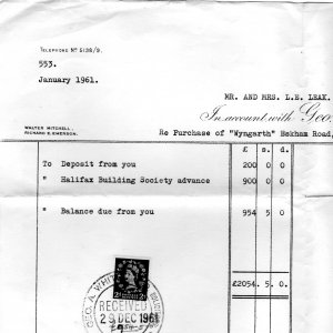 Purchase details of "Wyngarth", by Mr and Mrs Len Leak, dated 1961.