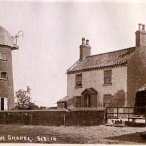 This photograph of Marshchapel Mill must have been taken after
6th. January 1922, when the sails were demolished in a storm.