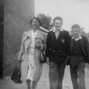 Sunday School outing to Skegness - Circa; 1959
L to R; Kath Grantham, Stuart Grantham, Chris Leak.