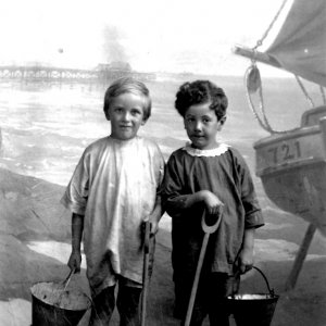 Ken Wray and Raymond Burgess