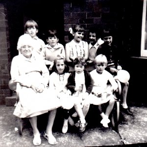 Back row: Graham Lovatt, Martin Evison, Angela Burgess,Mandy Evison,Elaine Beales
Front row: Alice Burgess, Sue Osbourne, Ruth Jackson, Elaine Dowlman
