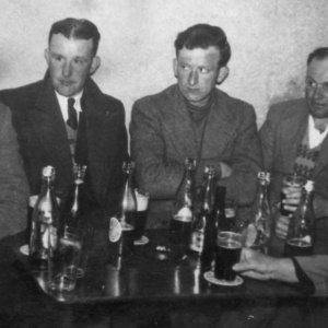 Left to right: Raymond Caudwell - farmer -Len Leak, Frank Jacklin, Joe Nicholson and Charlie Pell Snr.
The men in this photograph all worked on Cauldwells Farm.