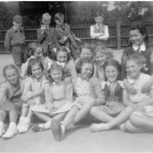 Group school photo c.1951