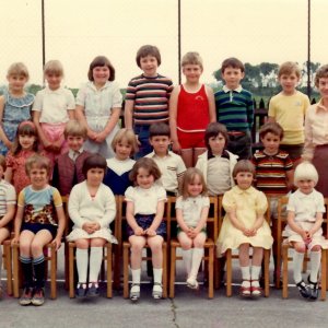 Marshchapel School Lower Juniors - 1982